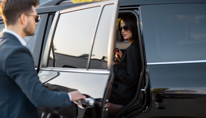 business-couple-travel-by-car-2026-01-09-00-32-30-utc