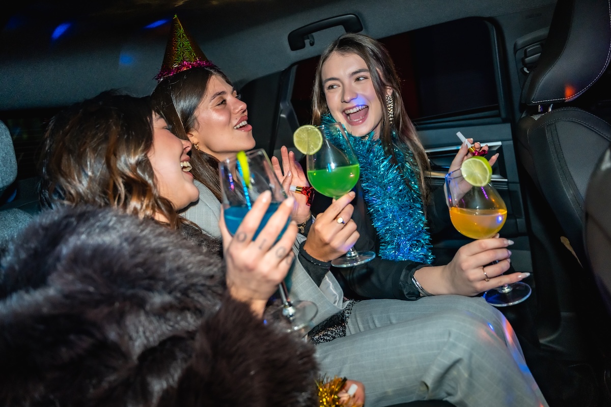 happy-women-friends-celebrating-new-year-s-eve-in-2026-01-11-11-13-43-utc