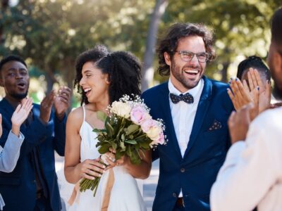 wedding-crowd-and-applause-to-celebrate-couple-wit-2026-01-09-09-11-55-utc